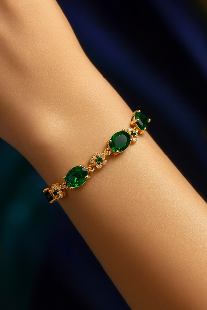 High-grade Design Exquisite Design Emerald Bracelet For Women